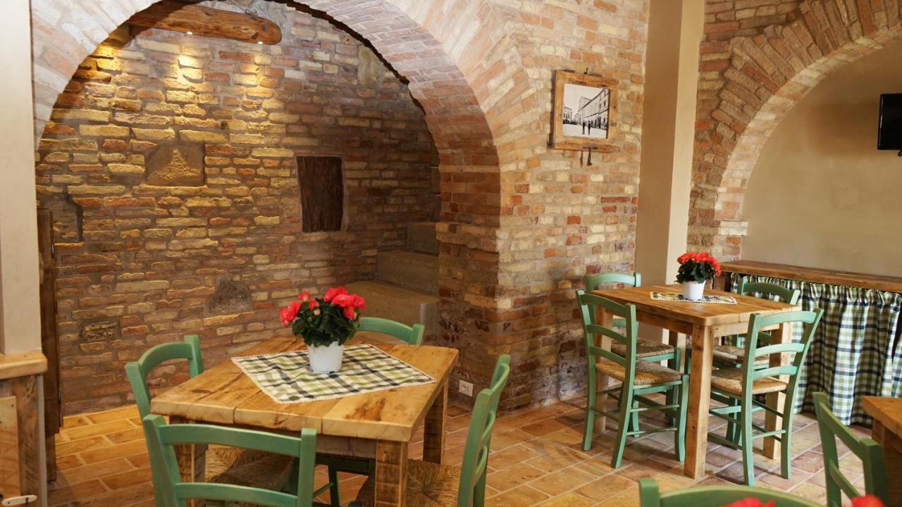 Il Castello Affittacamere Montecosaro  Bagian luar foto