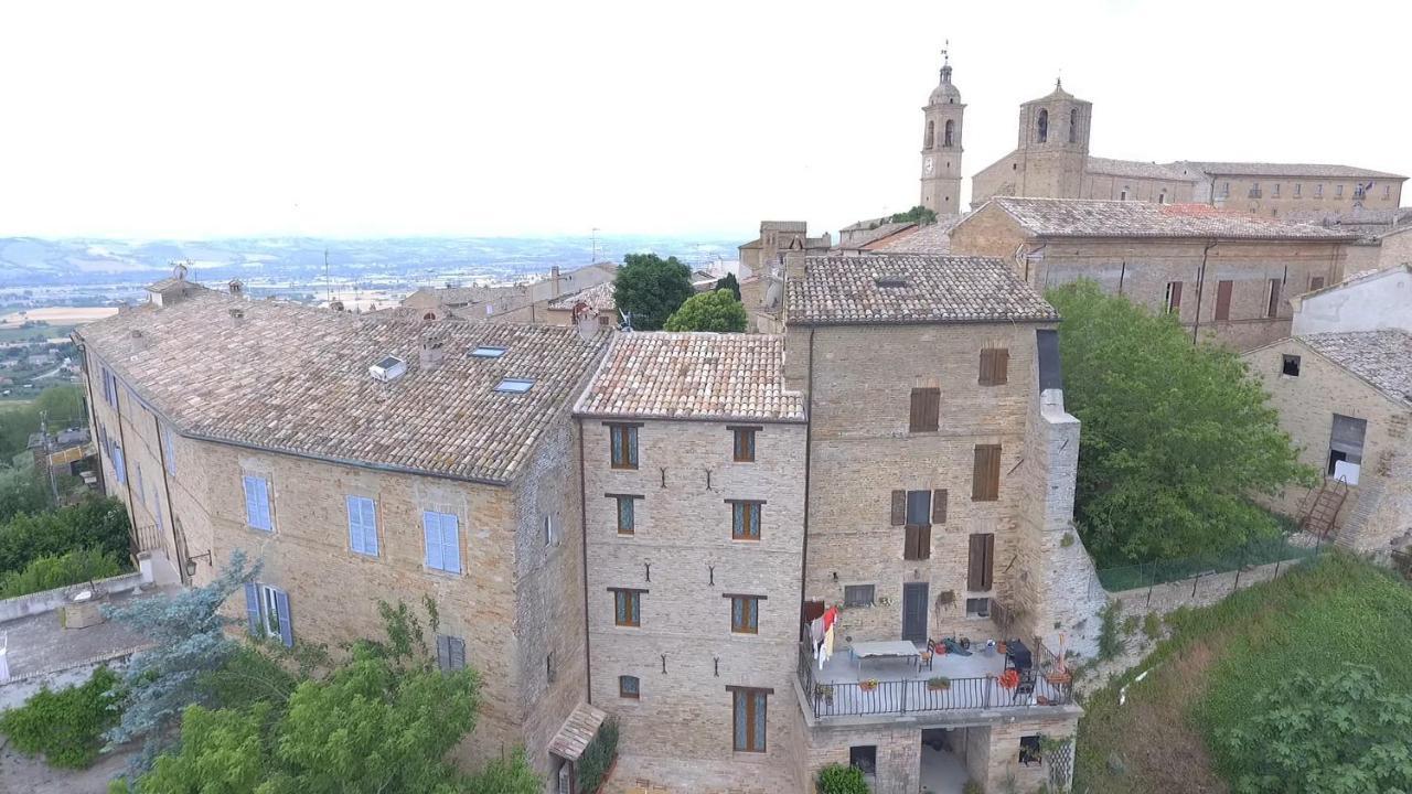 Il Castello Affittacamere Montecosaro  Bagian luar foto