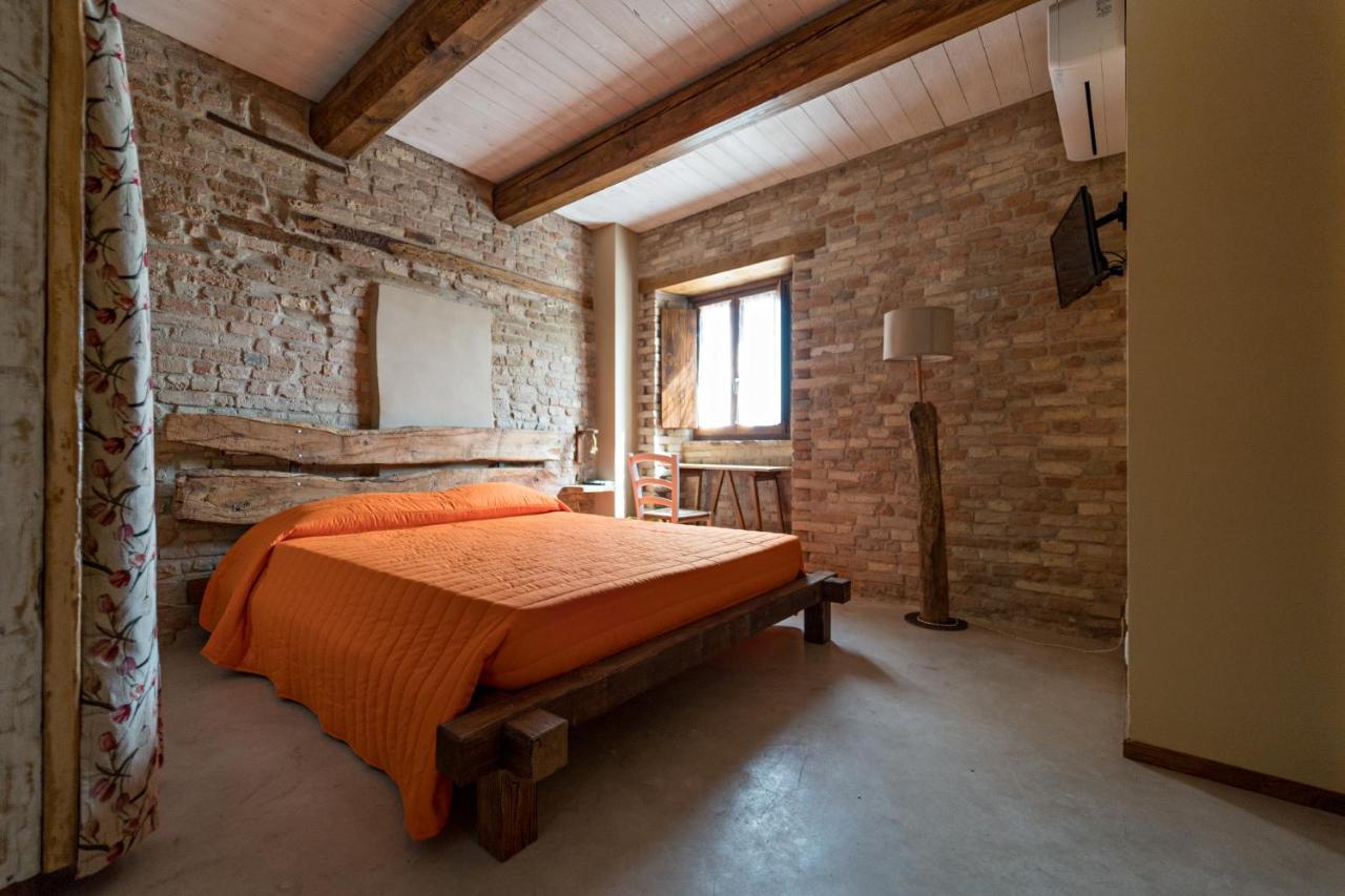 Il Castello Affittacamere Montecosaro  Bagian luar foto